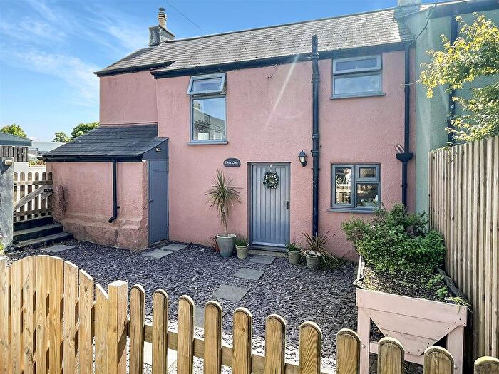 2 Bedroom Cottage For Sale In Beacon Road, Summercourt, TR8