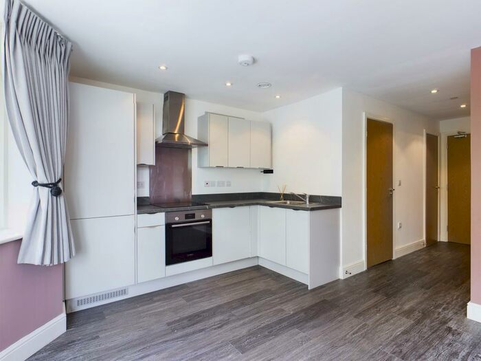 1 Bedroom Apartment To Rent In Chertsey, Surrey, KT16