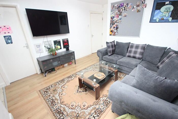 4 Bedroom Terraced House To Rent In Edinburgh Road, Kensington, Kensington, Liverpool, L7