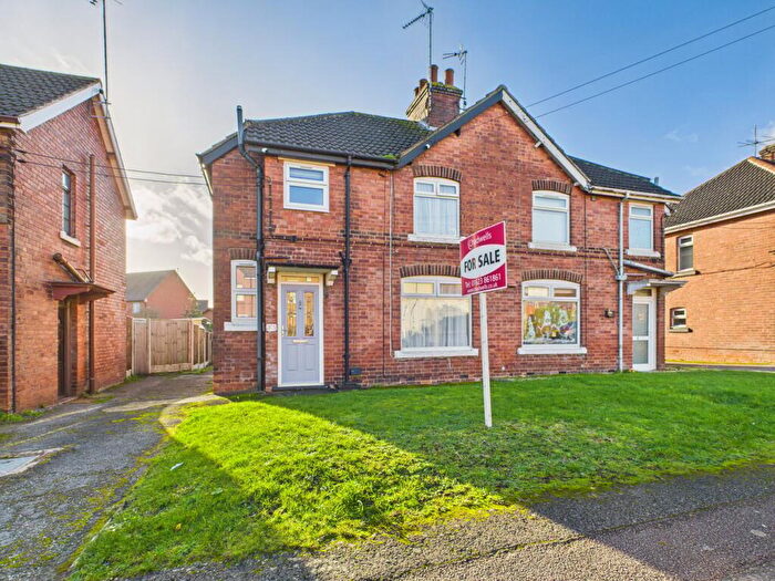 3 Bedroom Semi Detached House For Sale In Poplar Street, New Ollerton, Newark, NG22