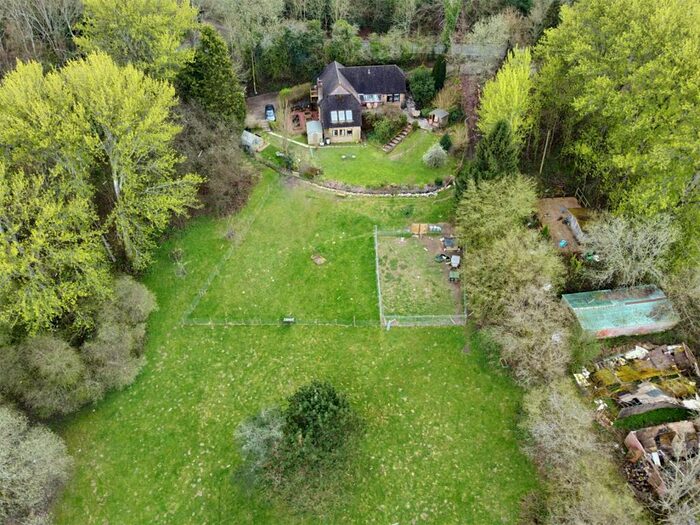 5 Bedroom Detached House For Sale In Vowels Lane, East Grinstead, RH19