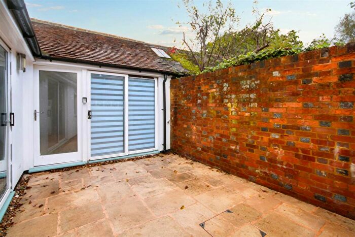 2 Bedroom Bungalow To Rent In Portsmouth Road, Milford, Godalming, GU8