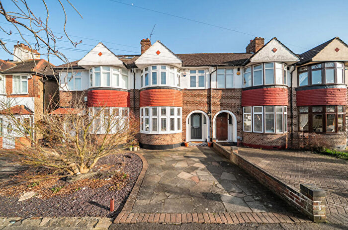 3 Bedroom Terraced House For Sale In Holmdale Road, Chislehurst, Kent, BR7
