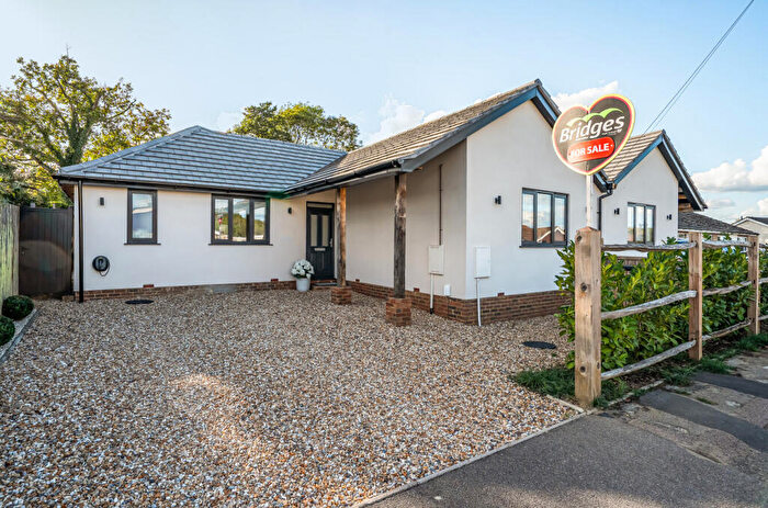 3 Bedroom Bungalow For Sale In Willow Drive, Normandy, Guildford, Surrey, GU3