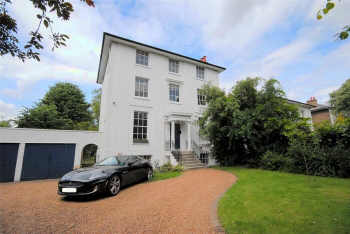 2 Bedroom Apartment To Rent In Blackheath Park, Blackheath, London, SE3