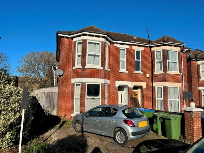 7 Bedroom House To Rent In Gordon Avenue, Southampton, SO14