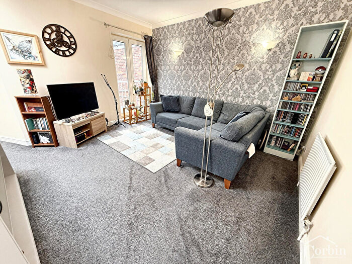 2 Bedroom Maisonette For Sale In Wimborne Road, Bournemouth, BH10