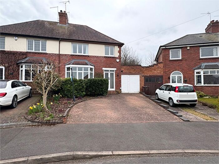 3 Bedroom Semi-Detached House For Sale In Daisybank Crescent, Walsall, West Midlands, WS5