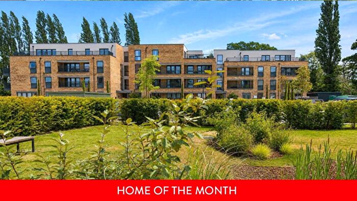 2 Bedroom Apartment For Sale In Oaklands House, Littleworth Road, Esher, KT10