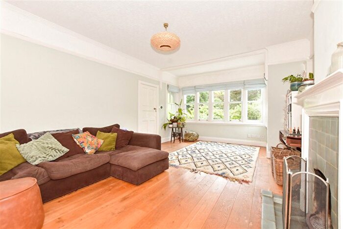 4 Bedroom Detached House For Sale In Nash Hill, Lyminge, Folkestone, Kent, CT18