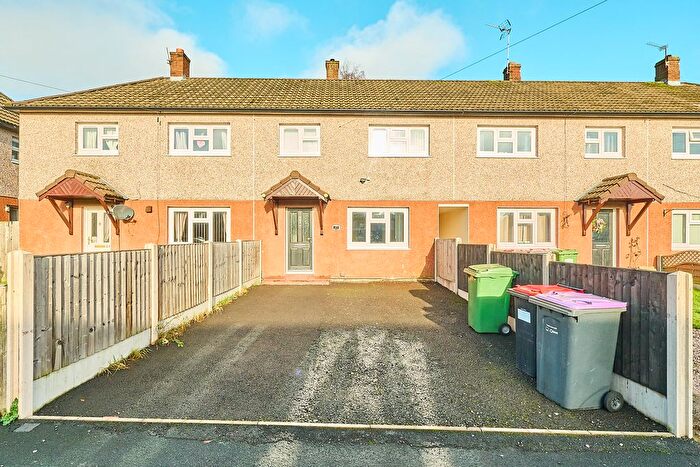 Town House For Sale In Gloucester Avenue, Dawley, Telford, Shropshire, TF4