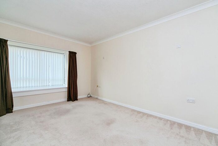 1 Bedroom Flat For Sale In Gloddaeth Avenue, Llandudno, Conwy, LL30