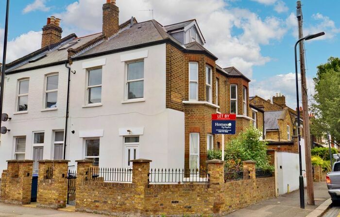 1 Bedroom Maisonette To Rent In Acton Lane, Chiswick, W4