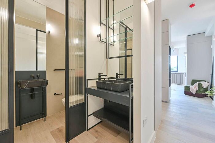 Studio To Rent In The Heights, Harrow On The Hill, Harrow, HA1