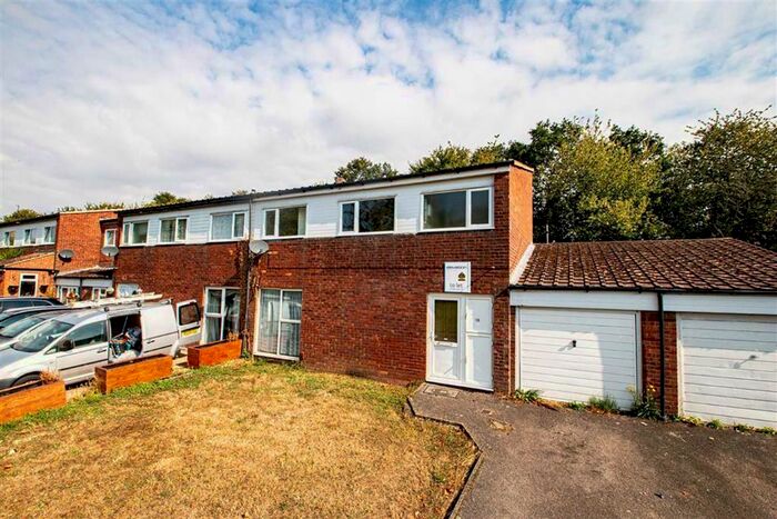 3 Bedroom Terraced House To Rent In Buckman Close, Greenleys, Milton Keynes, MK12