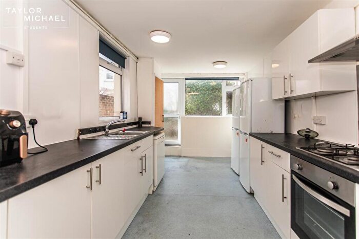 5 Bedroom Terraced House To Rent In Totland Road, Brighton, BN2