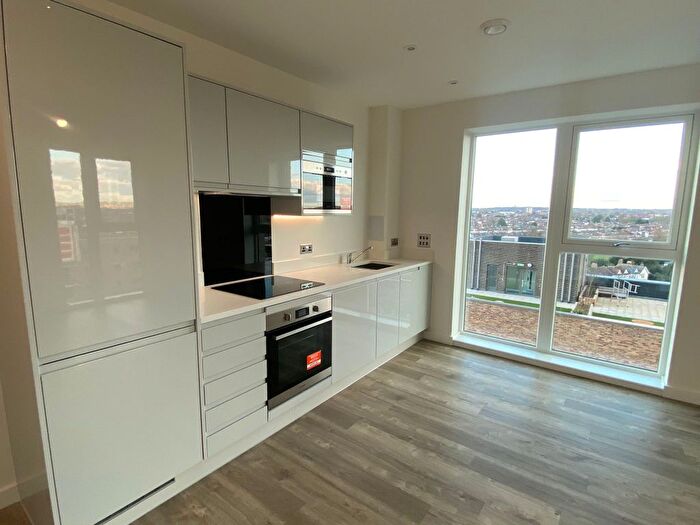 2 Bedroom Flat To Rent In Teal Road, Ilford, IG3