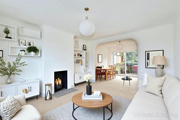 3 Bedroom Property To Rent In Tresco Road, Berkhamsted, HP4