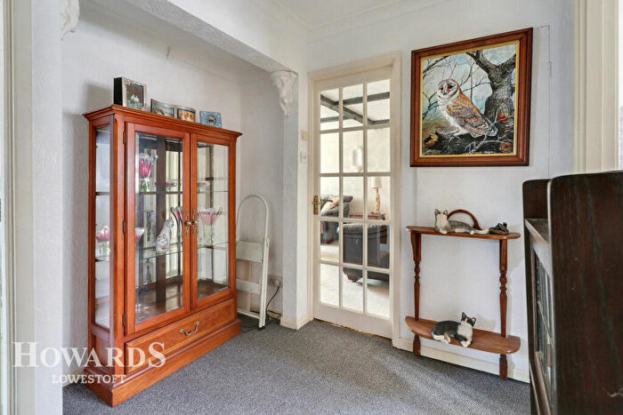 2 Bedroom Detached Bungalow For Sale In Cranleigh Road, Pakefield, NR33