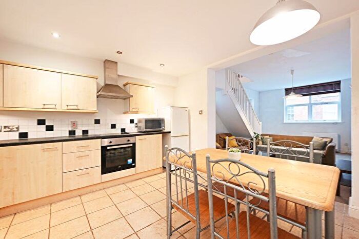 1 Bedroom Maisonette To Rent In Fulwood Road, Sheffield, S10