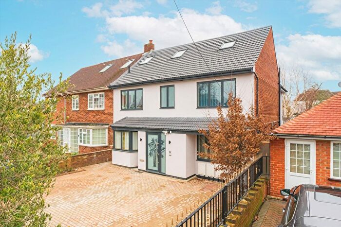 2 Bedroom Flat To Rent In Mayfield Road, London, W3