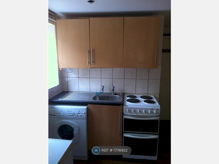 Studio To Rent In Fl- Bedford Street Roath, Cardiff, CF24