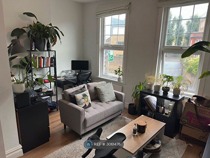 1 Bedroom Flat To Rent In Northwold Road, London, N16