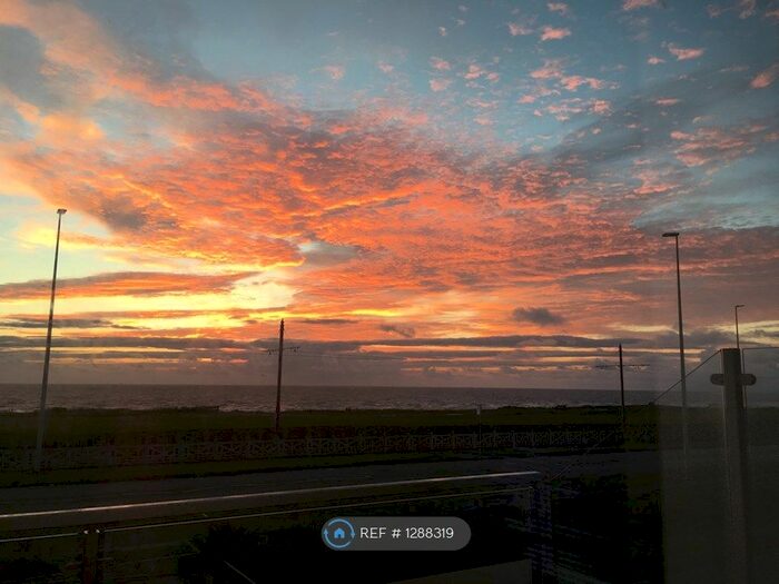 1 Bedroom Flat To Rent In Queens Promenade, Blackpool FY2