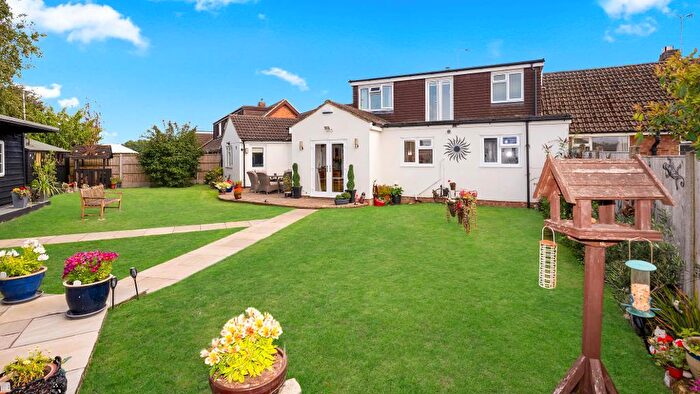 5 Bedroom Bungalow For Sale In Tythe Close, Flitwick, MK45