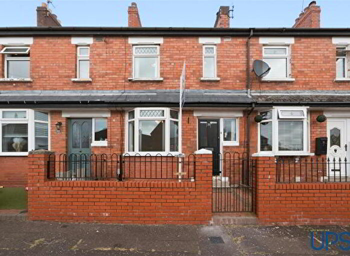 3 Bedroom Mid Terraced House For Sale In Glen Crescent, Belfast, BT11