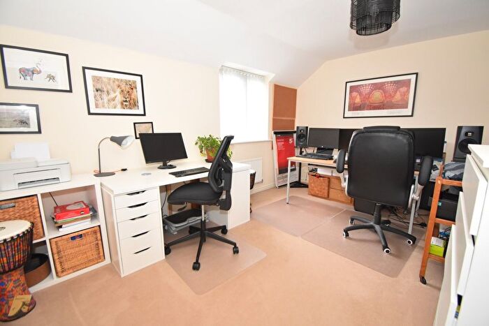 2 Bedroom Detached House For Sale In Admiral Way, Greenacres, Exeter, EX2