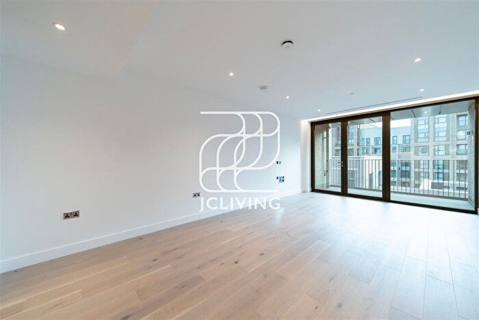 2 Bedroom Flat To Rent In Calthorpe Street, London, WC1X