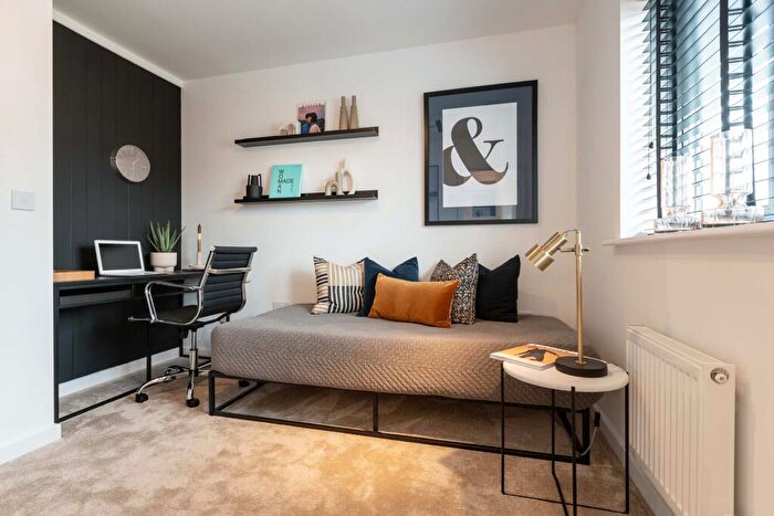 3 Bedroom Detached House For Sale In Cherry Square, Basingstoke, RG23