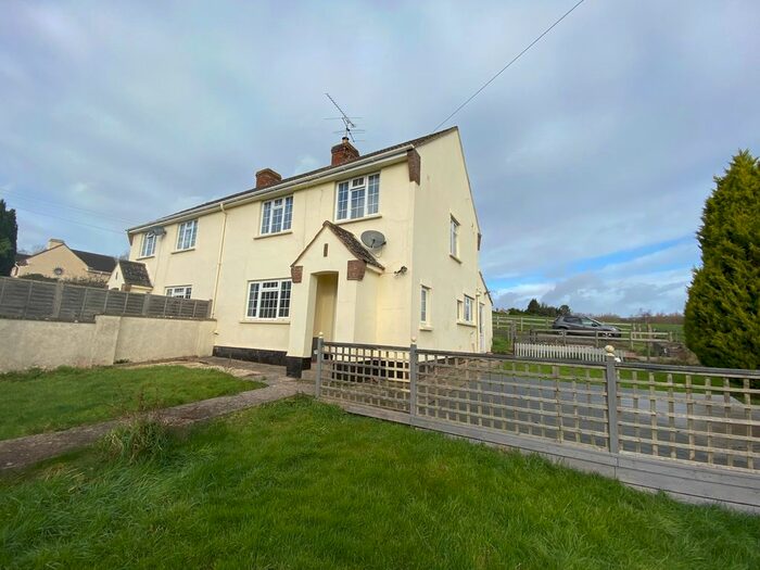 3 Bedroom Semi-Detached House To Rent In Bishops Lydeard, Taunton TA4