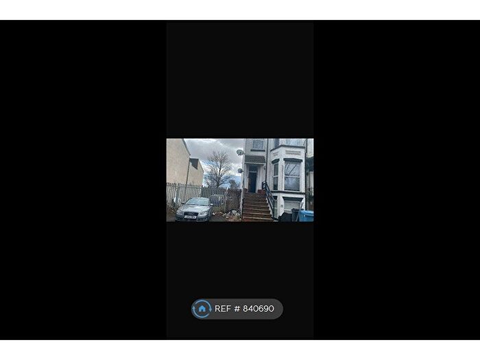 2 Bedroom Flat To Rent In Anlaby Road, Hull, HU3