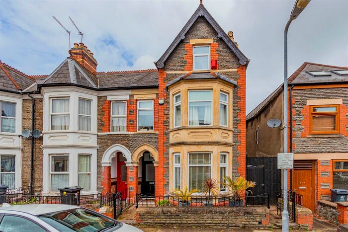 5 Bedroom End Terrace House For Sale In Montgomery Street, Roath, Cardiff, CF24
