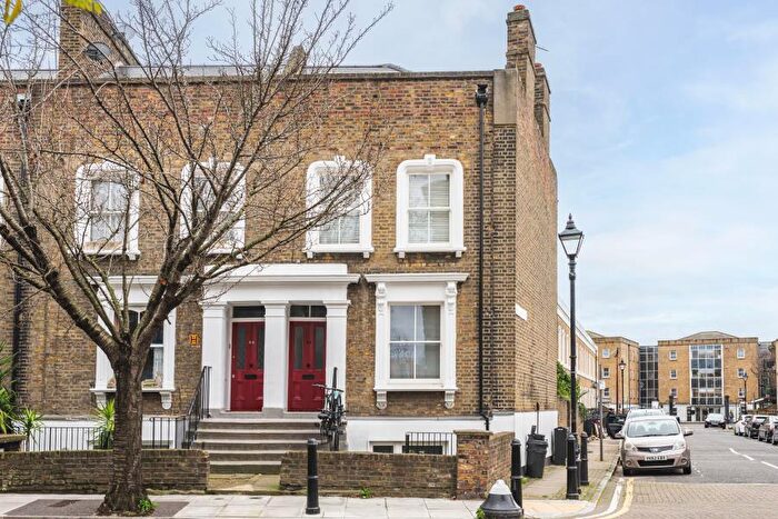 2 Bedroom Flat To Rent In Cephas Street, Stepney Green, E1