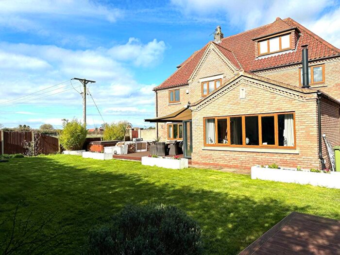 4 Bedroom Detached House For Sale In Waggoners Close, Scotter, Lincolnshire, DN21