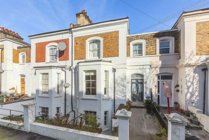 1 Bedroom Apartment To Rent In Camden Hill Road, Crystal Palace, London, SE19