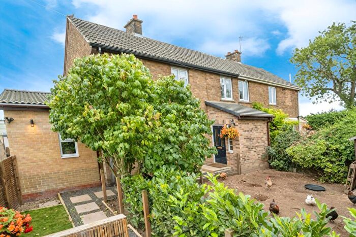 3 Bedroom Semi-Detached House For Sale In Straight Lane, Skelbrooke, Doncaster, South Yorkshire, DN6