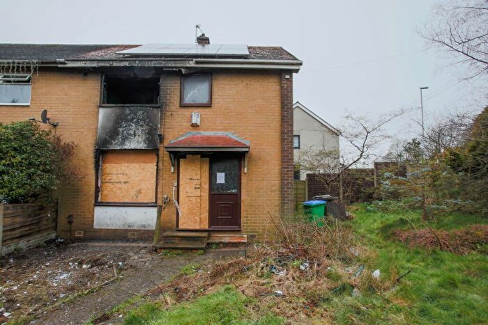 2 Bedroom End Of Terrace House For Sale In Gordon Way, Heywood, Lancashire, OL10