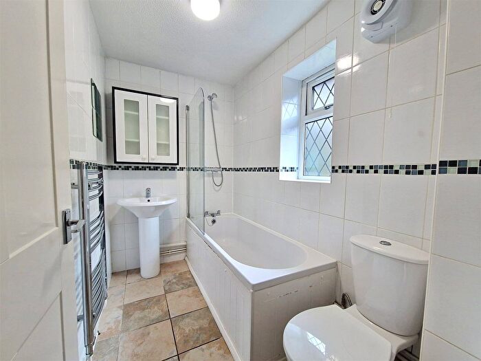1 Bedroom Maisonette To Rent In Tarnbrook Way, Bracknell, Berkshire, RG12
