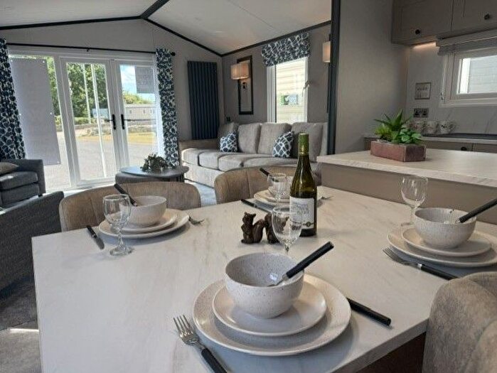 2 Bedroom Lodge For Sale In Vinnetrow Road, Runcton, Chichester, PO20