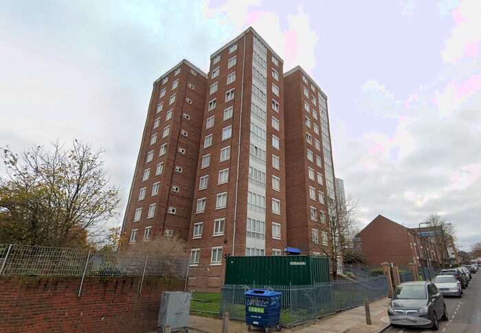 1 Bedroom Flat To Rent In Robert Street, Plumstead, SE18