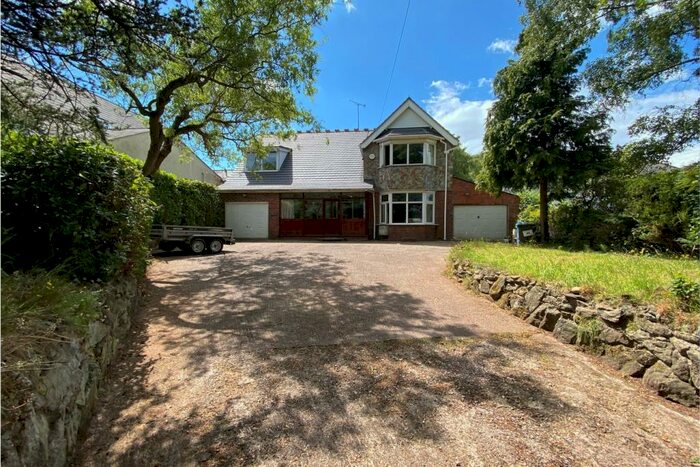 3 Bedroom Detached House For Sale In Bridgnorth Road, Stourton, Stourbridge, DY7