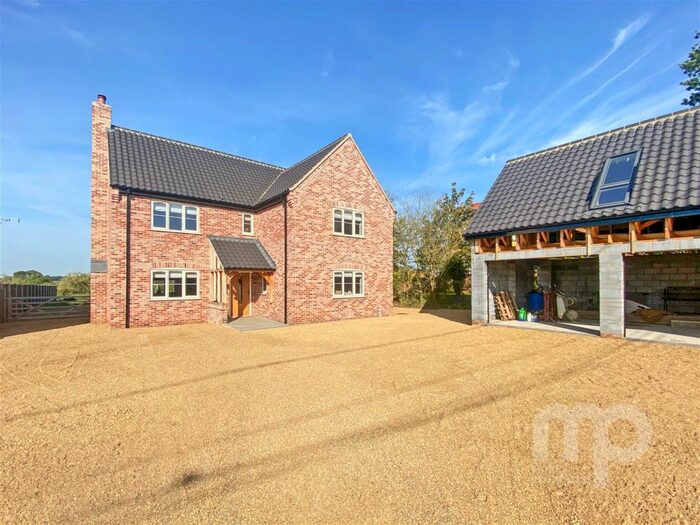 4 Bedroom Detached House For Sale In West Harling Road, East Harling, NR16