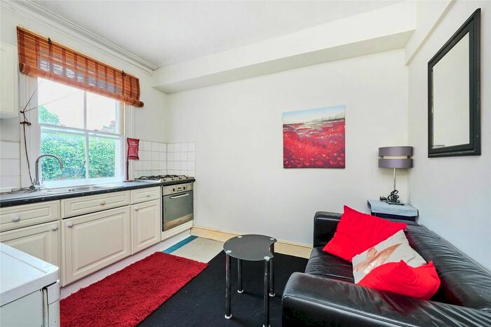 1 Bedroom Flat To Rent In Reporton Road, London, SW6