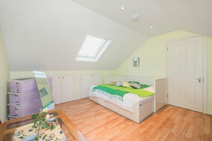 4 Bedroom Terraced House To Rent In Purves Road, London, NW10