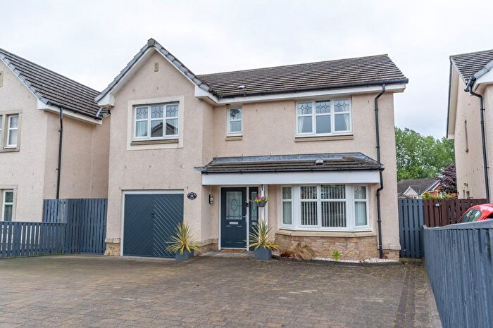 4 Bedroom Detached House For Sale In Peasehill Gait, Rosyth, KY11
