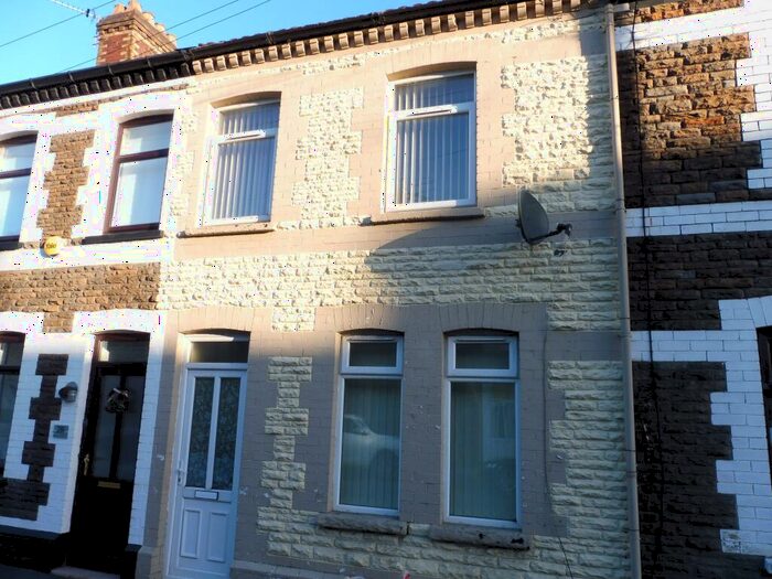 3 Bedroom House To Rent In Seymour Street, Cardiff, CF24